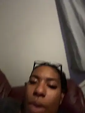 Tu GataLinda online show from November 23, 2:58 am