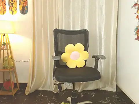 Jazz kaur  online show from February 21, 8:48 am