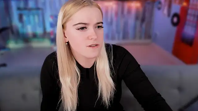 Stef Nicks online show from February 22, 10:05 am