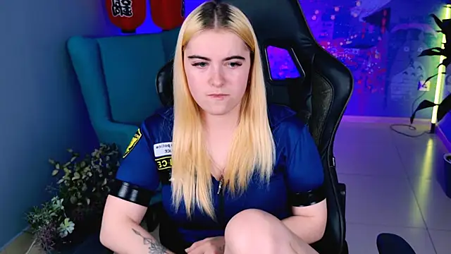 Stef Nicks online show from September 12, 9:51 am