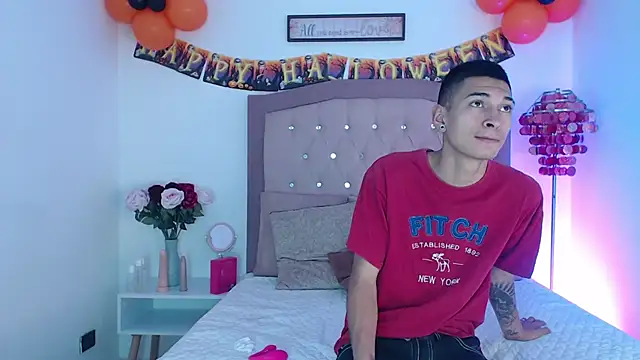 AmelieAndAce online show from October 14, 12:41 pm