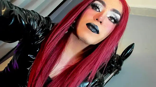 MagnaCumLoader17 online show from April 6, 4:46 am