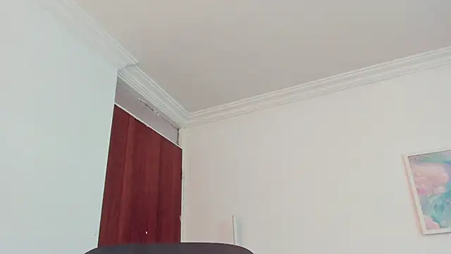 canelleGarces online show from March 27, 4:40 pm