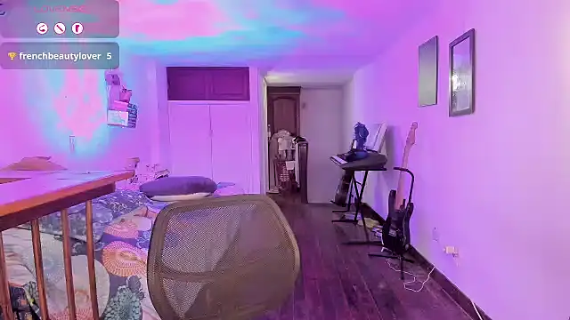 atenea dragon   online show from November 12, 9:24 pm