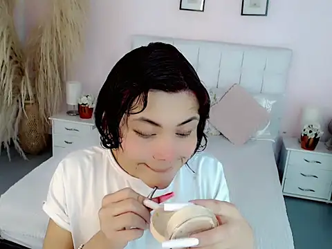 nathalialoes1 online show from November 15, 7:15 pm