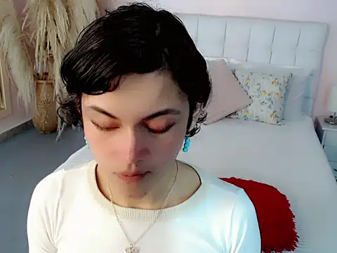 nathalialoes1 online show from October 25, 7:32 pm