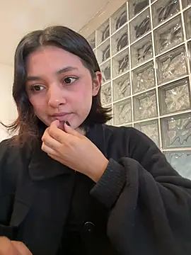 sisylucky online show from June 24, 3:11 pm