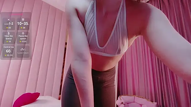 Miranda Kerry online show from April 11, 7:45 am