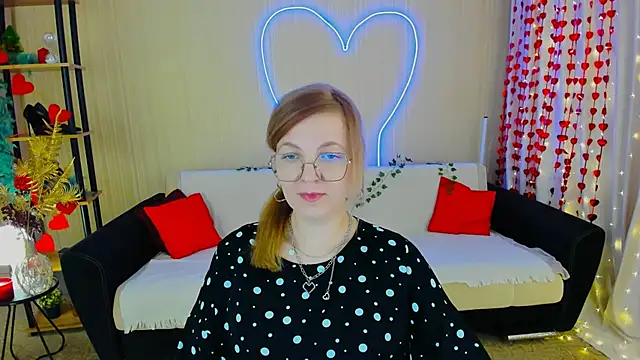 YourUniverser online show from March 22, 9:15 am