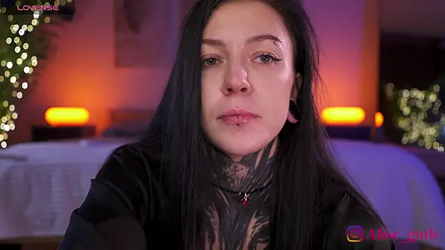 Alise Eve  online show from December 22, 7:28 pm