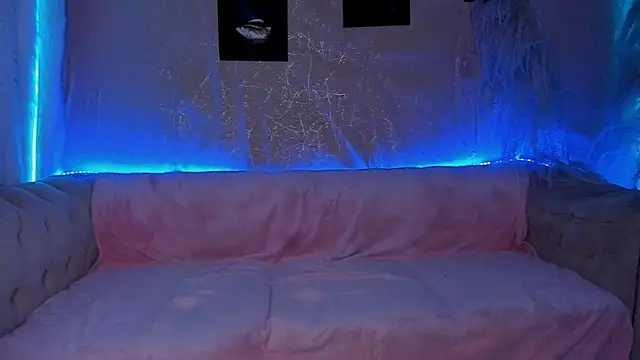 teamlover00 online show from September 14, 6:33 am