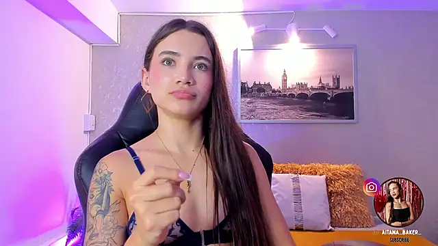 Snapshot of aitana_baker_ chatting on October 2, 8:03 pm aitana baker online show from October 2, 8:03 pm