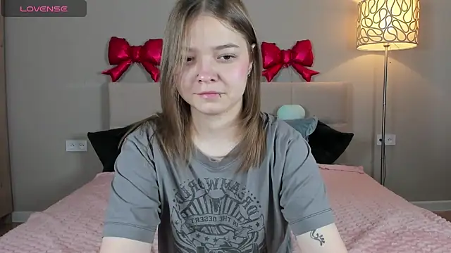 patriciapink online show from March 7, 6:20 am