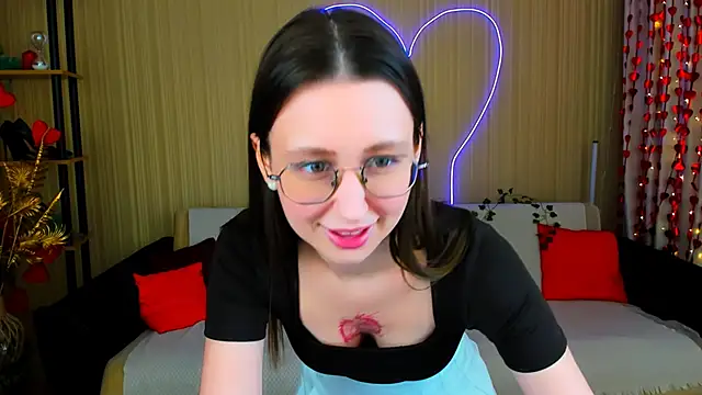 YourLovellyStory online show from March 25, 4:21 pm