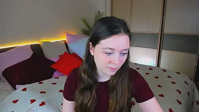 AlluringLookk online show from March 16, 2:21 pm