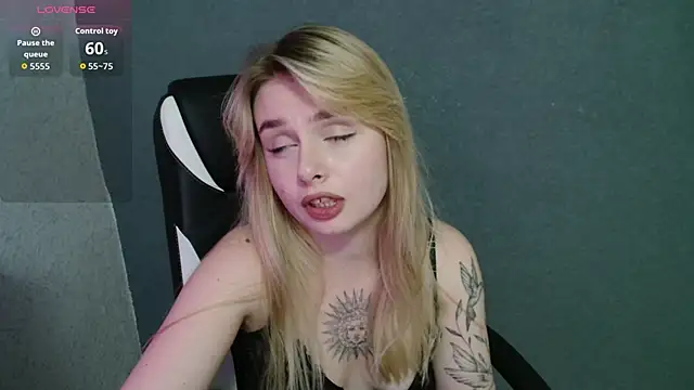 AngelicaHollywood online show from September 29, 10:04 pm