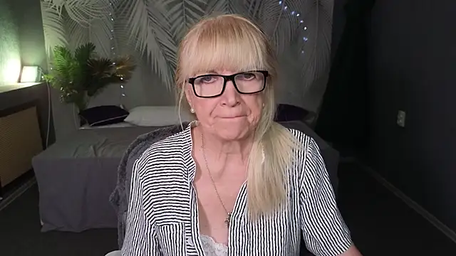 Sabina Ros online show from October 30, 8:05 am