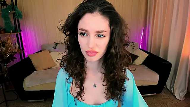 ChristinaConteeree online show from September 10, 1:11 pm