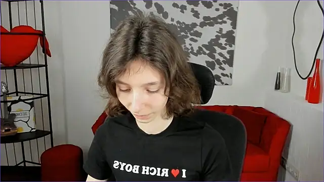 EmmanuellBrown online show from November 28, 12:30 pm