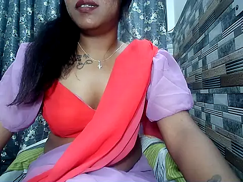 Snapshot of HOT_AARVI11 chatting on October 20, 9:18 pm HOT AARVI11 online show from October 20, 9:18 pm