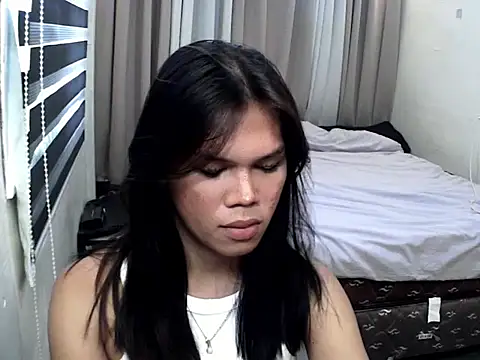 keana laux online show from September 28, 5:47 am