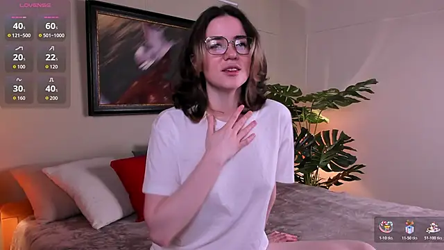 Sunny Teaze online show from March 13, 7:42 am