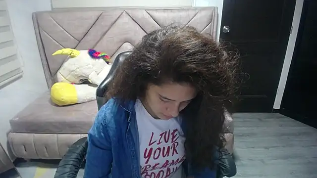 Velvet Moon V online show from October 18, 1:58 pm