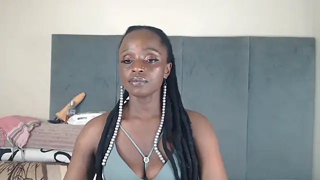 Jah-Queen online show from September 17, 5:55 pm