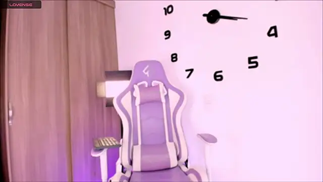  Mia Pink  online show from April 13, 4:47 am