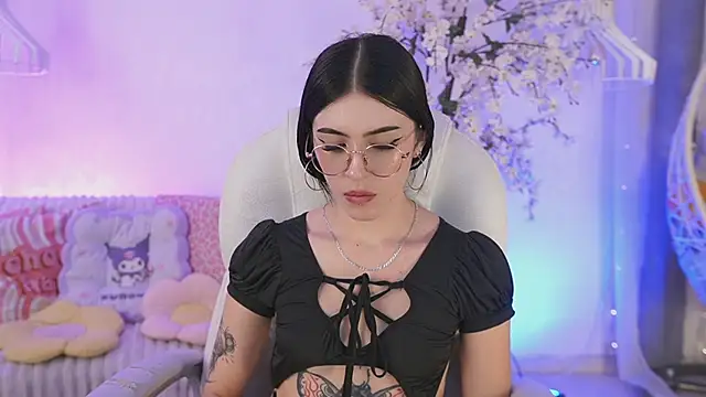 JadeSummerr online show from January 8, 5:50 pm