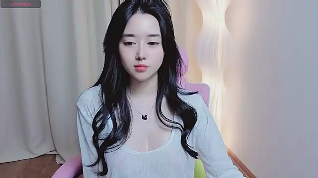 Miu-999 online show from April 1, 8:59 am