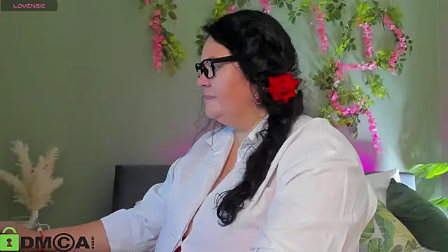 Snapshot of sandra_jackson chatting on October 22, 2:49 am sandra jackson online show from October 22, 2:49 am