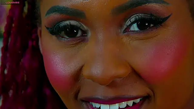 Izzie Sugar online show from September 21, 7:45 pm