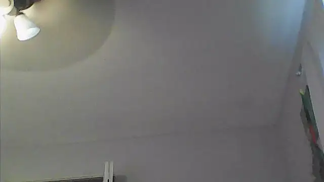 sarahkat86 online show from April 18, 10:31 pm