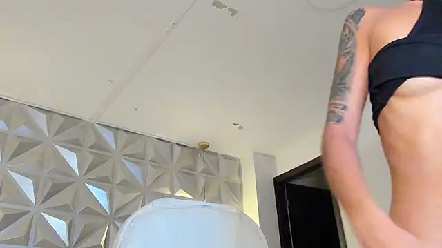 hellen tease online show from March 14, 6:53 pm