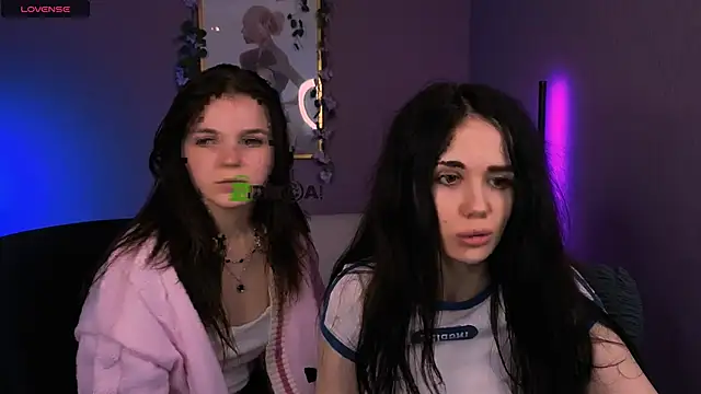 riley sanders online show from December 20, 3:43 am