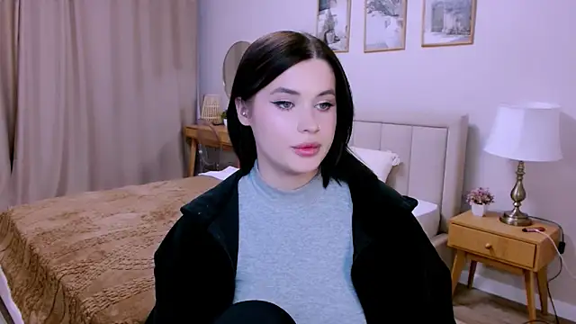 lil angel  online show from February 14, 6:21 pm