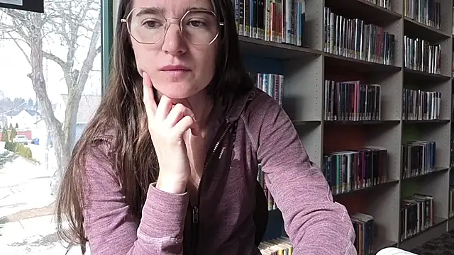 bambifarrina online show from February 10, 5:05 pm