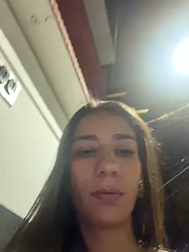 -juicy  online show from November 23, 11:39 pm