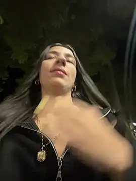 -juicy  online show from August 1, 11:51 pm