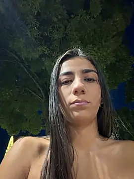 -juicy  online show from December 18, 11:09 pm