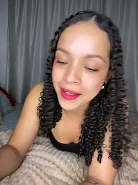 Yasmin777  online show from October 29, 3:33 am