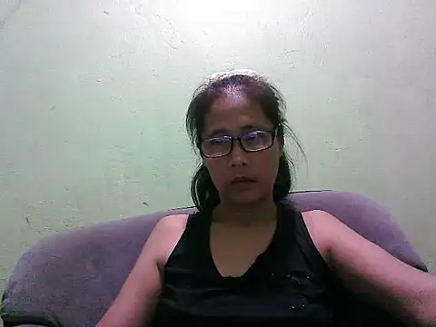 HotLadyPinay32 online show from April 26, 12:03 pm