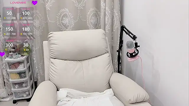 tuantuanle online show from April 11, 4:21 pm