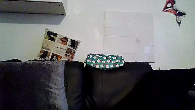 RubyyRosee online show from March 15, 2:30 pm