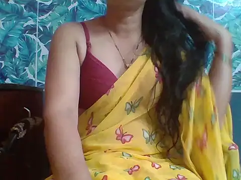 Snapshot of Marathi_q4een01 chatting on October 4, 4:07 am Marathi q4een01 online show from October 4, 4:07 am