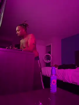 BigMfLuther online show from December 14, 3:23 am