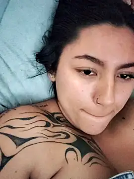 Megara 25 online show from November 21, 8:22 pm