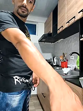 stivenlujan69 online show from November 24, 1:51 am