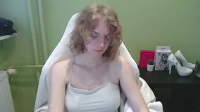 juicyPenny online show from November 29, 11:14 am